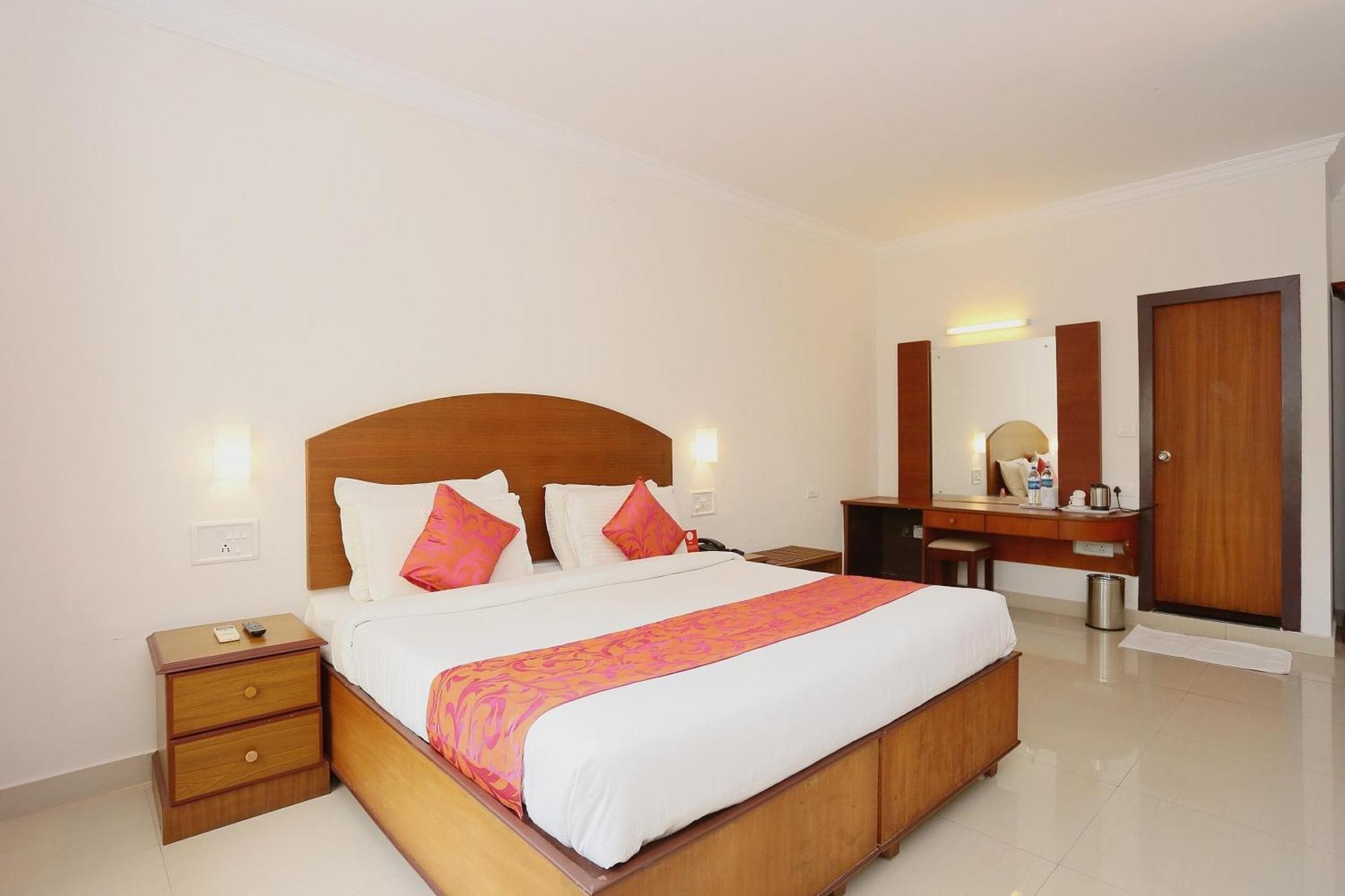 Super Townhouse Dona Castle Ξενοδοχείο Kollam Εξωτερικό φωτογραφία