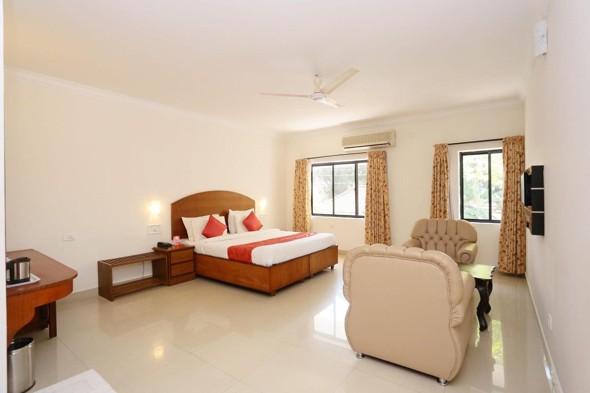 Super Townhouse Dona Castle Ξενοδοχείο Kollam Εξωτερικό φωτογραφία