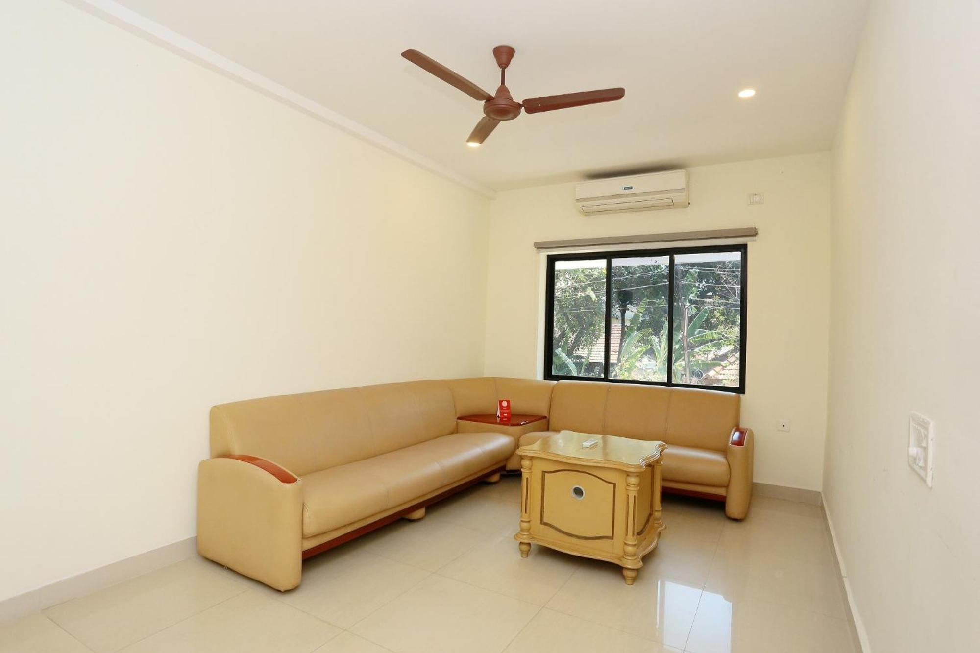 Super Townhouse Dona Castle Ξενοδοχείο Kollam Εξωτερικό φωτογραφία