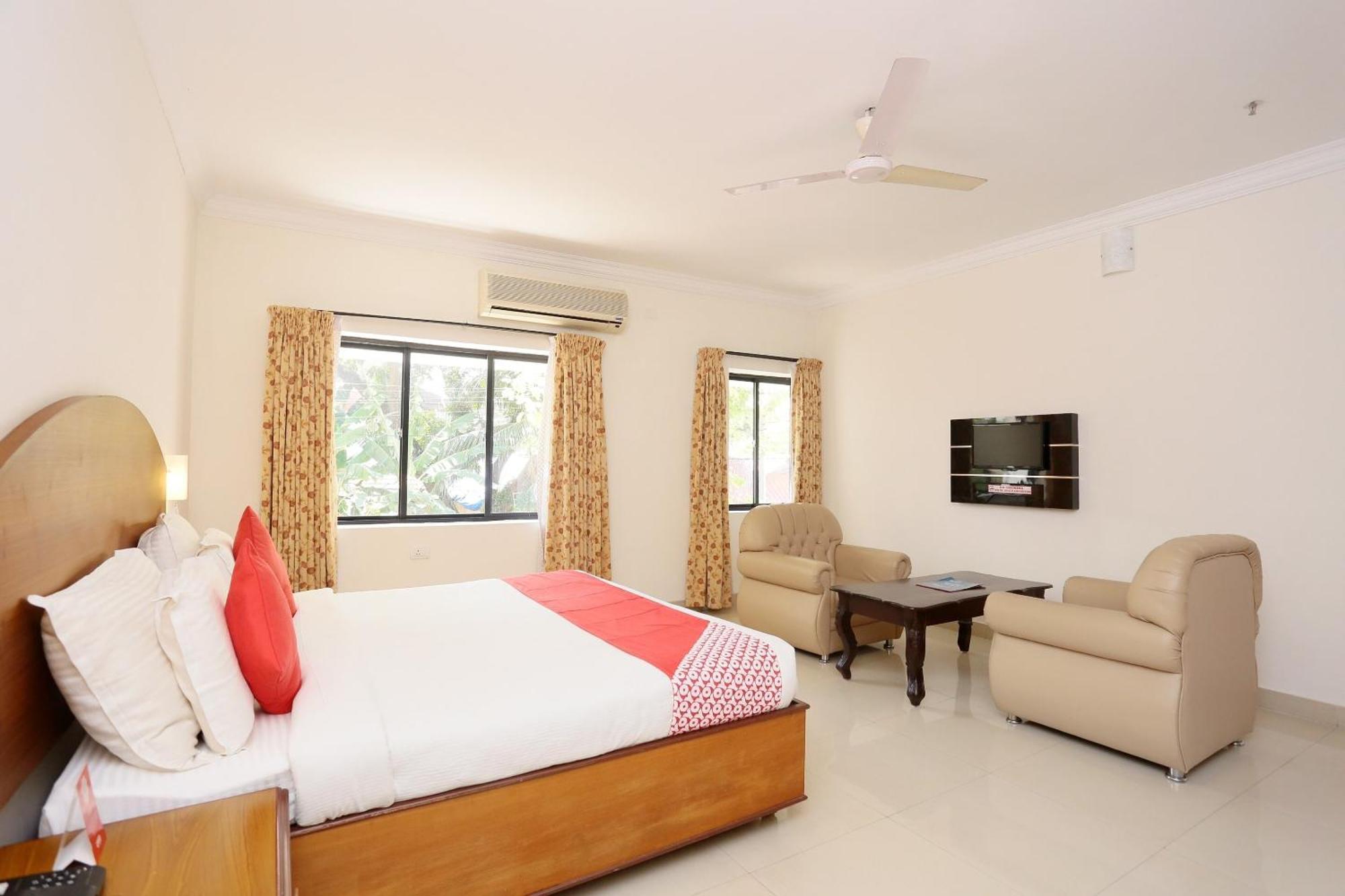 Super Townhouse Dona Castle Ξενοδοχείο Kollam Εξωτερικό φωτογραφία