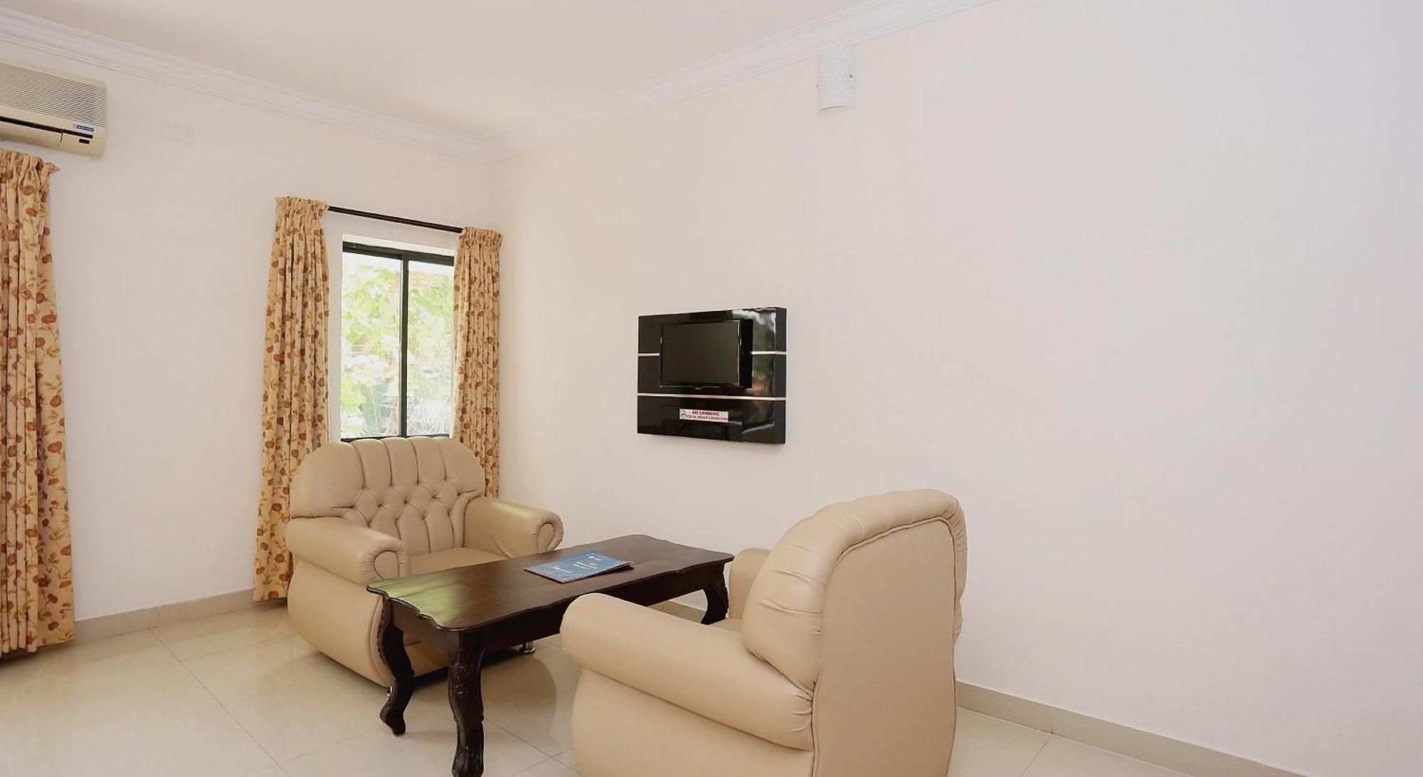 Super Townhouse Dona Castle Ξενοδοχείο Kollam Εξωτερικό φωτογραφία