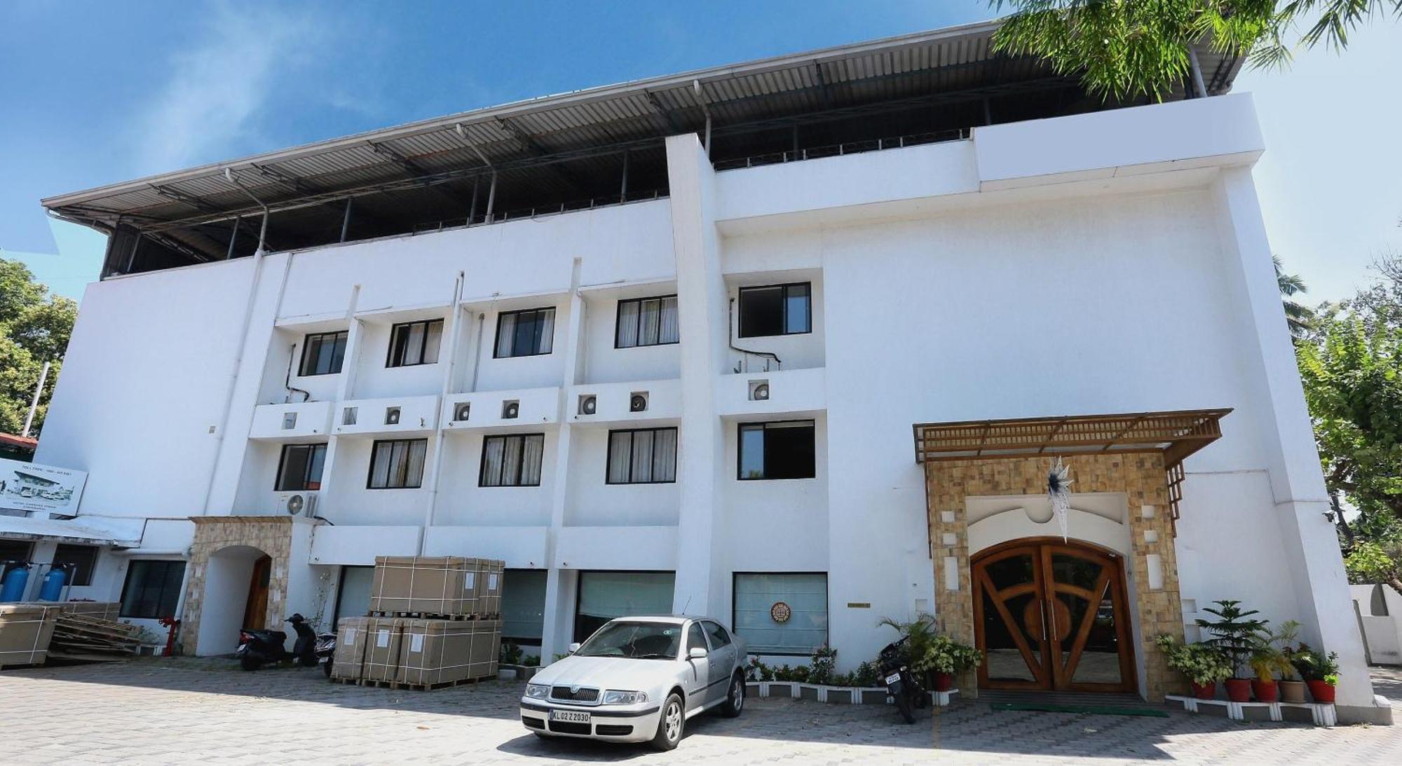 Super Townhouse Dona Castle Ξενοδοχείο Kollam Εξωτερικό φωτογραφία