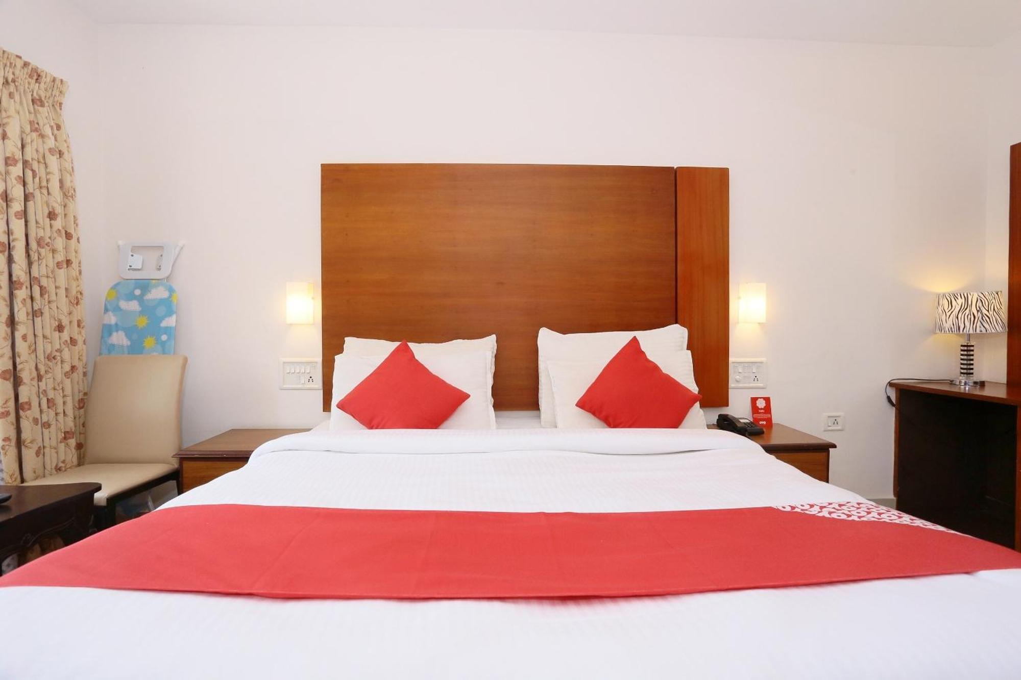 Super Townhouse Dona Castle Ξενοδοχείο Kollam Εξωτερικό φωτογραφία
