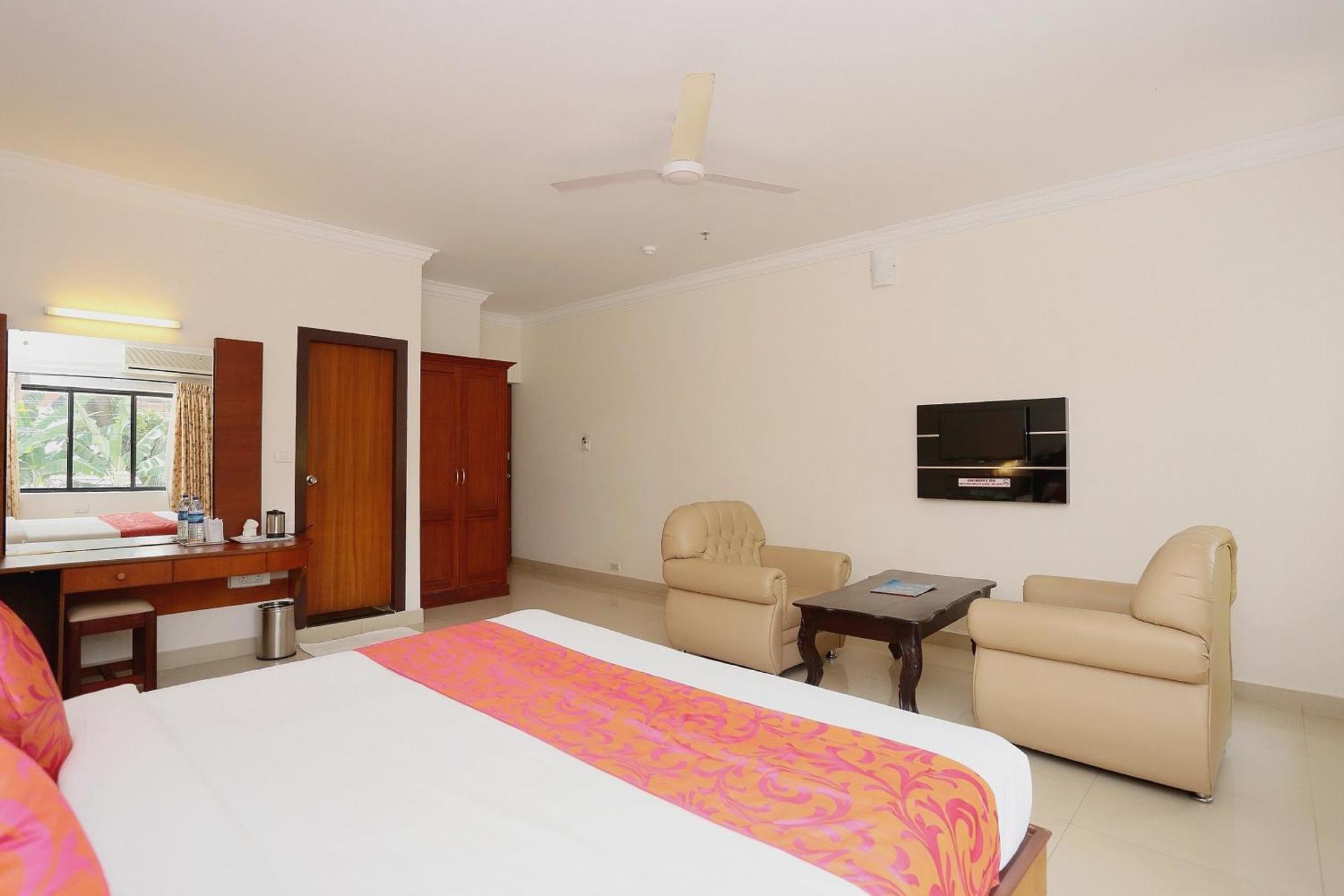 Super Townhouse Dona Castle Ξενοδοχείο Kollam Εξωτερικό φωτογραφία