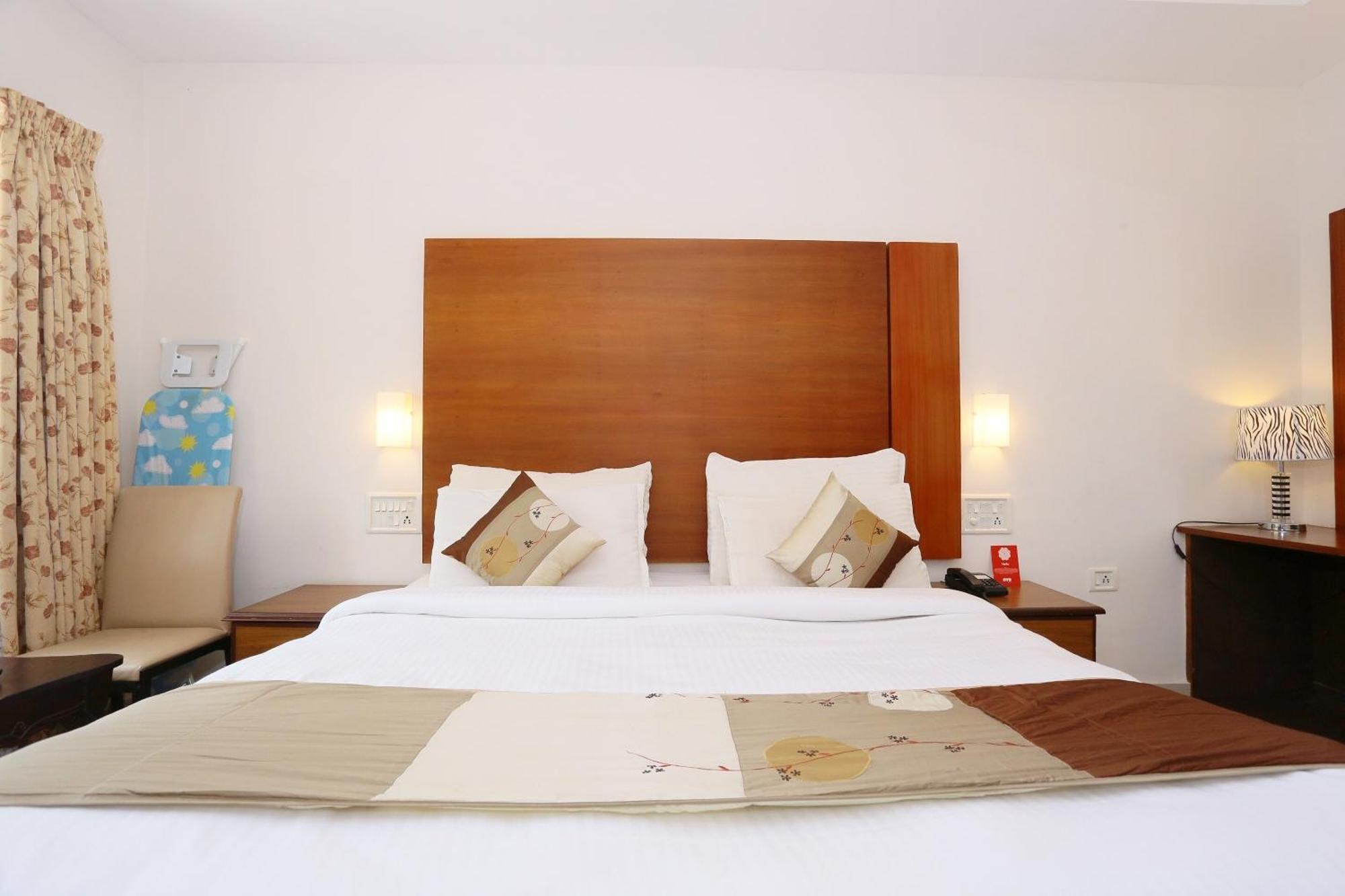 Super Townhouse Dona Castle Ξενοδοχείο Kollam Εξωτερικό φωτογραφία