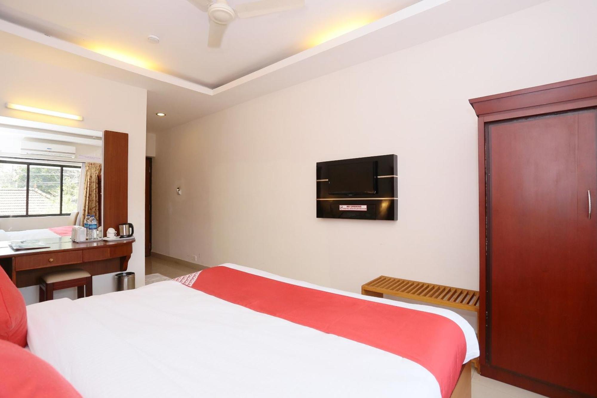 Super Townhouse Dona Castle Ξενοδοχείο Kollam Εξωτερικό φωτογραφία